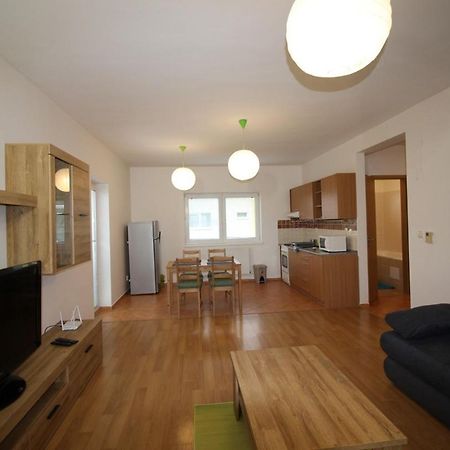 Apartman 502 Ruzindol Dış mekan fotoğraf