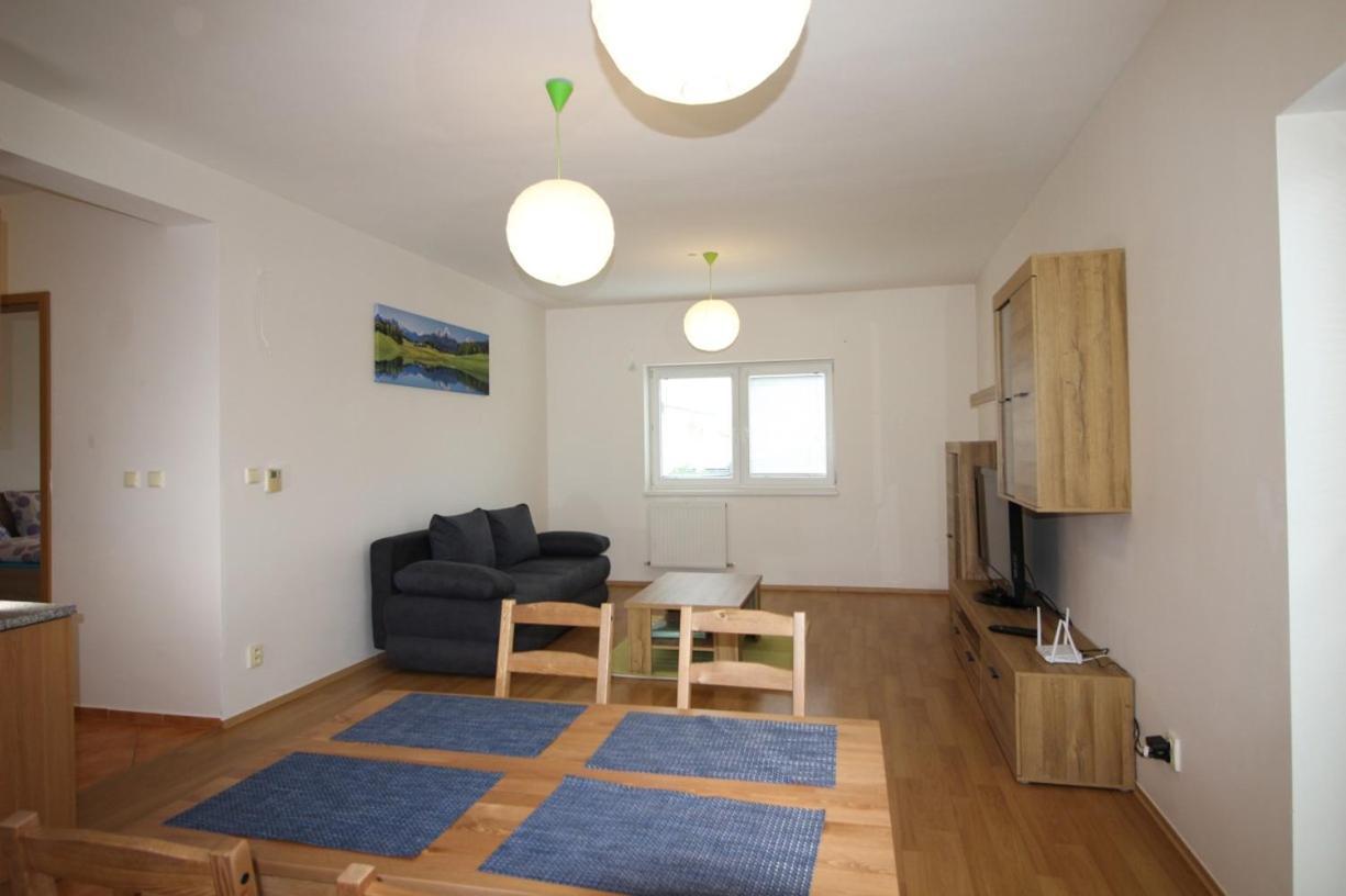 Apartman 502 Ruzindol Dış mekan fotoğraf