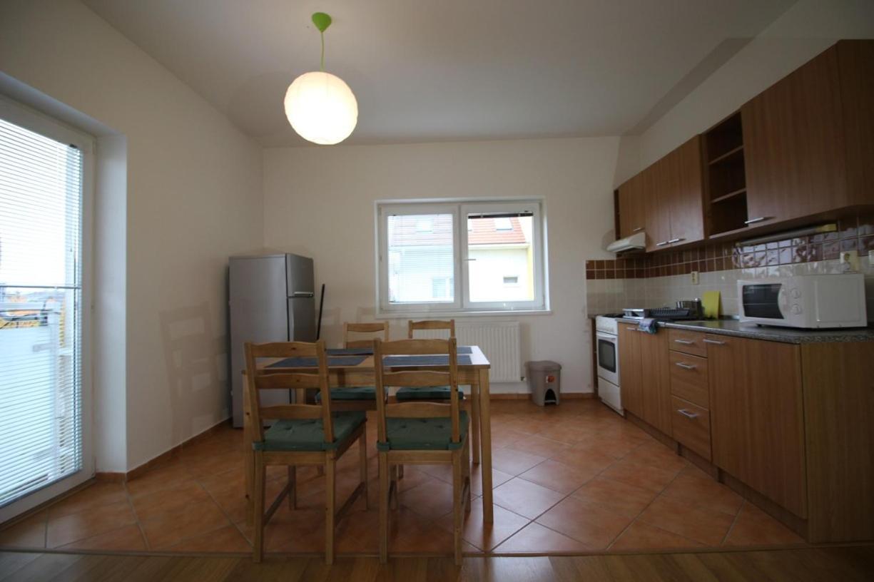 Apartman 502 Ruzindol Dış mekan fotoğraf