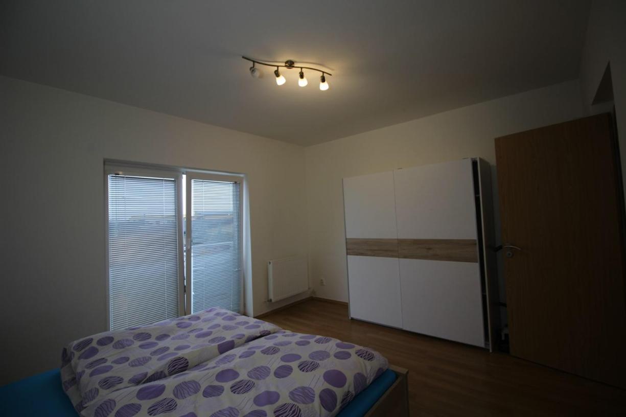 Apartman 502 Ruzindol Dış mekan fotoğraf