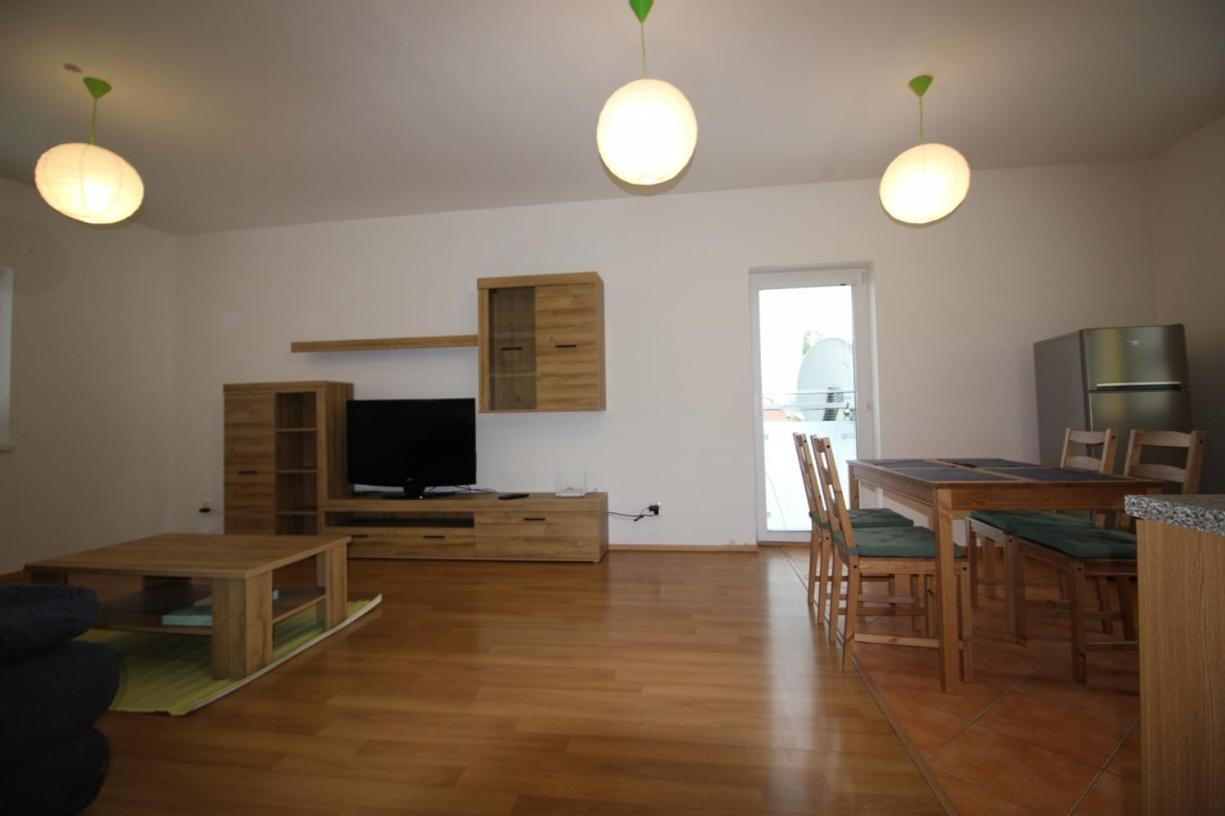 Apartman 502 Ruzindol Dış mekan fotoğraf